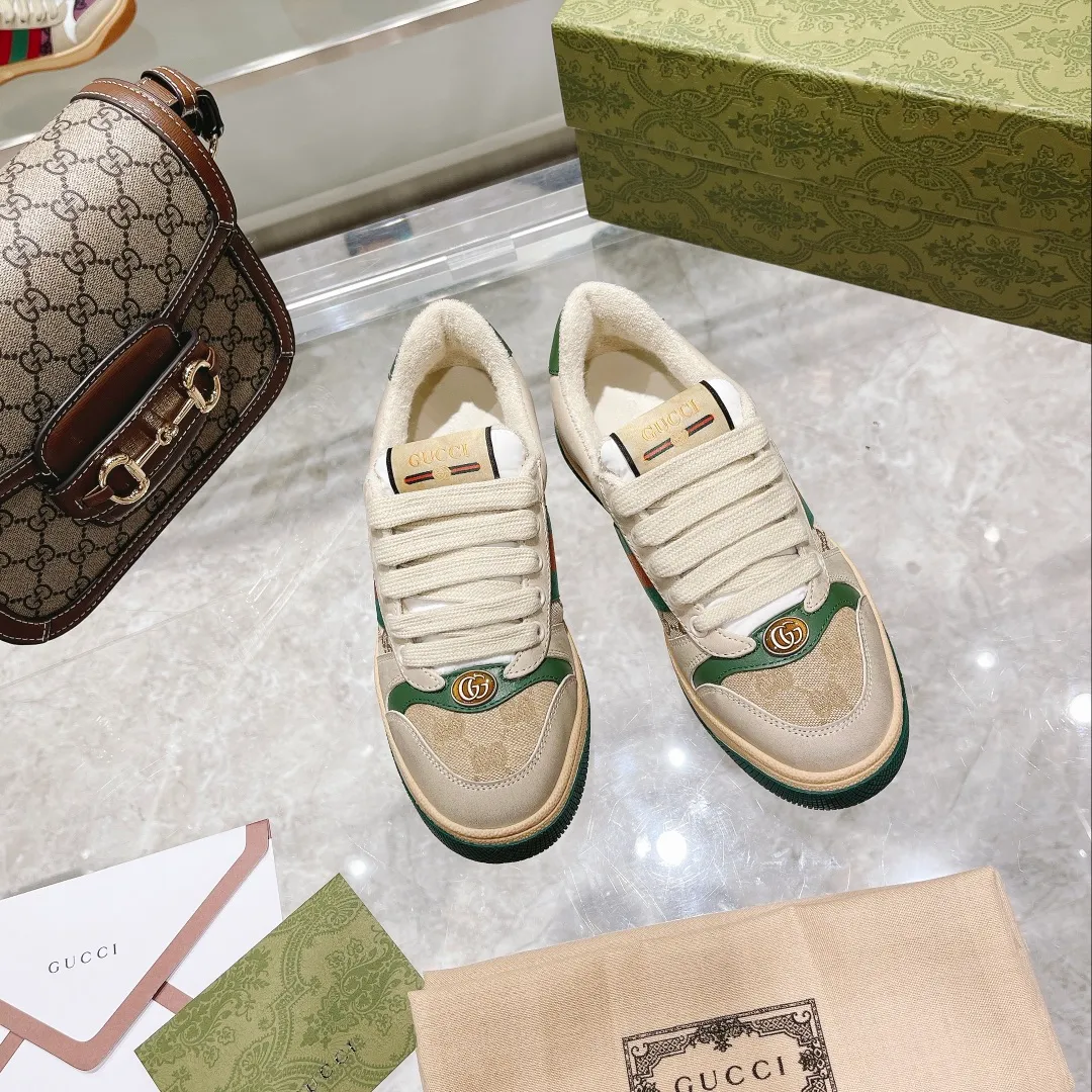 👟👟Ex-factory price 480👟👟 Women's Shoes Women's Clothing Women's Shoes Women's Clothing Women's Shoes Women's Clothing GUCCI's first generation of dirty shoes was born, adding a star to the luxury world Trendy brands, alternative, magical, retro, etc. are integrated into one. The contrasting colors of cowhide fabrics stimulate the vision. Various combinations and various techniques. ✍ Among them, the Gucci logo pattern is interspersed with design, which is vivid. The cowhide punching process is retro and old, and the logo element of trendy men and trendy women. Original original and correct lining, imported fiber towels, more comfortable, shoe packaging technology increases comfort, beautiful on the outside, more beautiful on the inside, spiritual design 🌼The feet are made of beige matte cowhide, with contrasting distressed fabrics, skillful workmanship, overall color balance, imported pure T👟👟Ex-factory price U sole, no impurities, clear texture, orderly arrangement, wear-resistant and non-slip. Couple model: 34-45